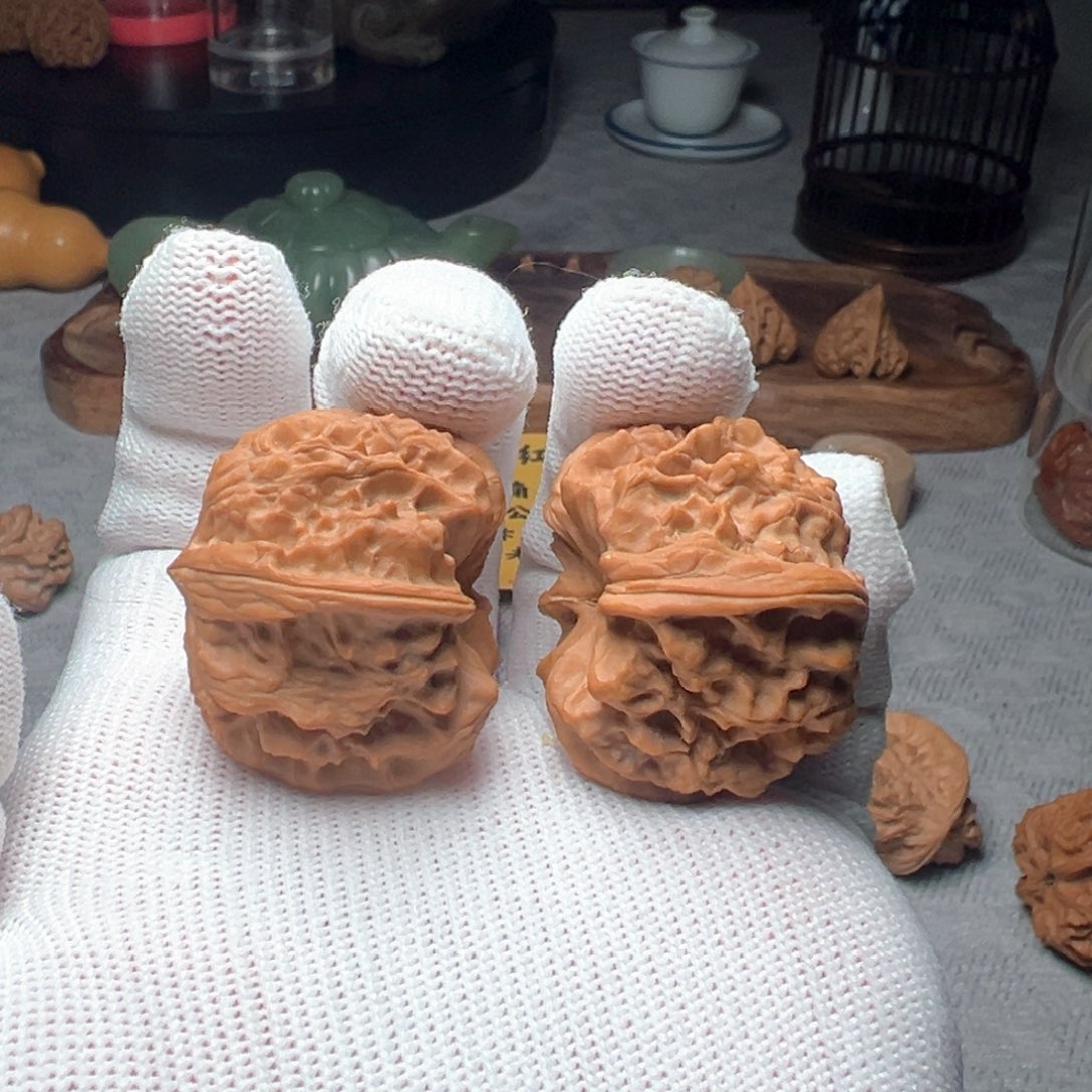 文玩核桃吊坠蓟县红马蹄大凹底677