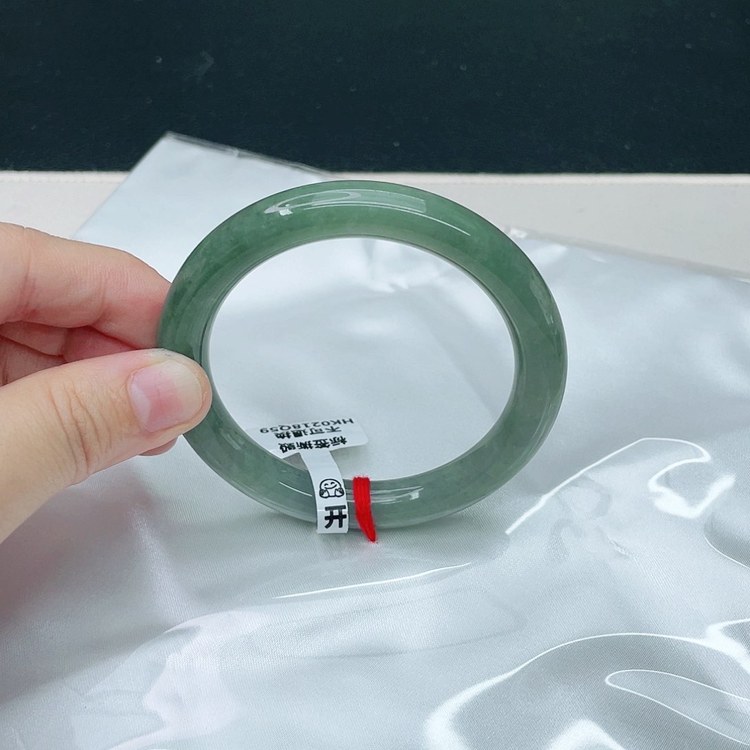 翡翠未镶嵌手镯圆56.6