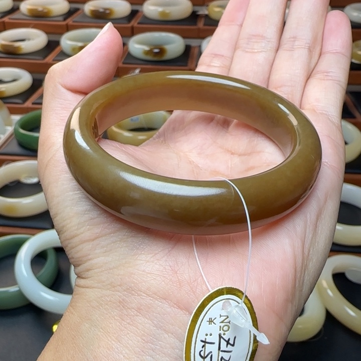 和田玉未镶嵌手镯满色浓糖55.9