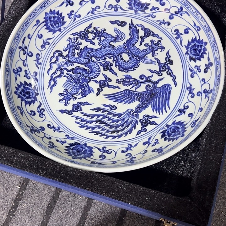 颜***雨陶其他青花龙凤大盘