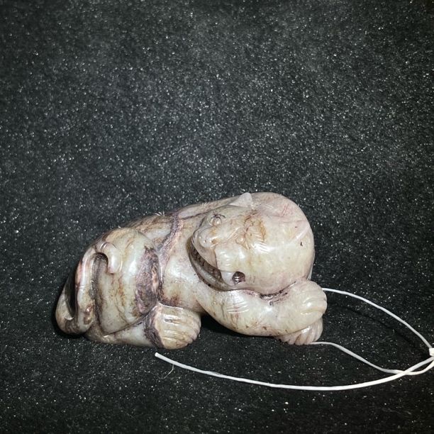 和田玉瑞兽摆件2512020011