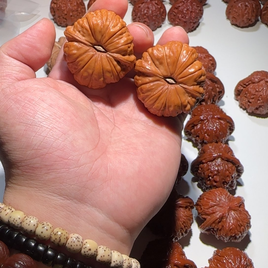 文玩核桃把件高****…南瓜文玩核桃手把件