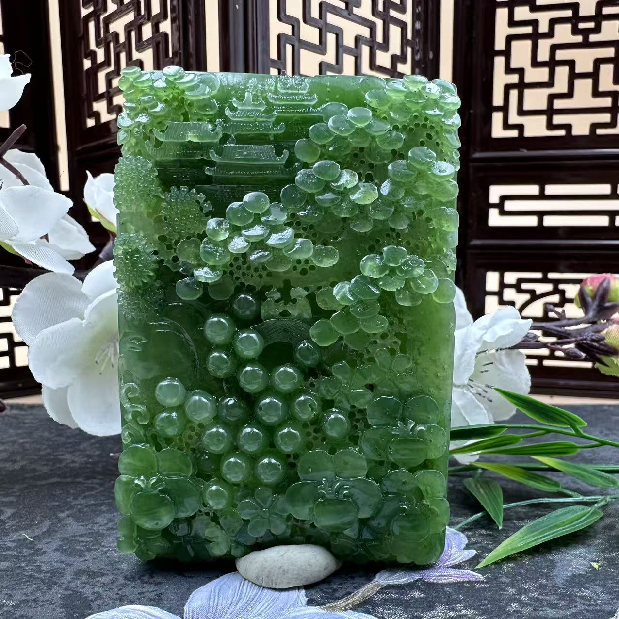 A1244 和田玉吊坠 YC386102576