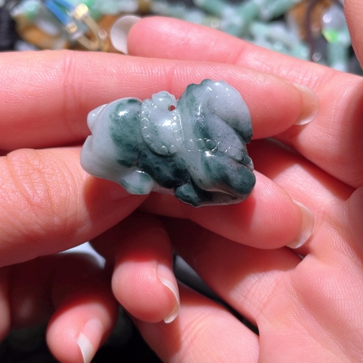 【闪购商品】翡翠颈饰未镶嵌天然翡翠