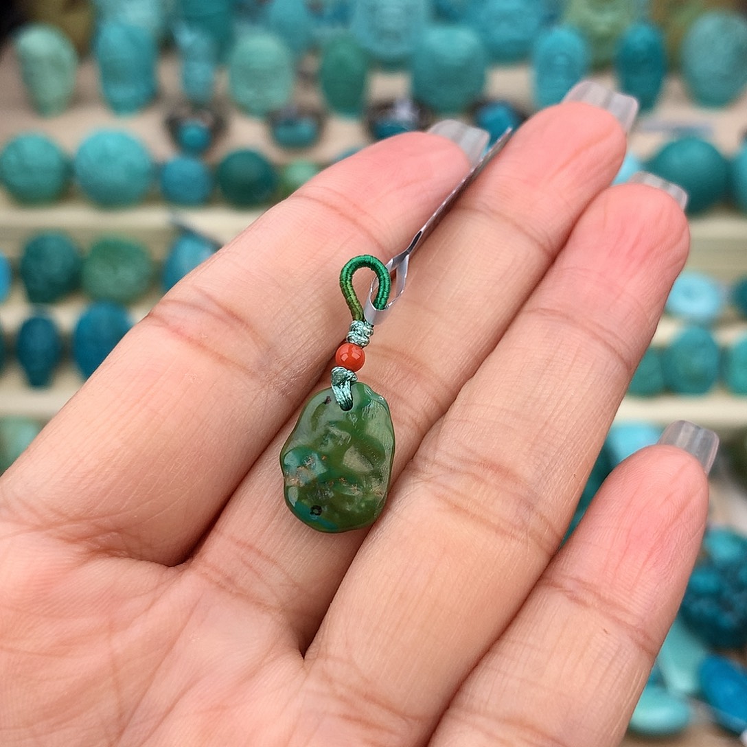 绿松石未镶嵌珠宝奇石