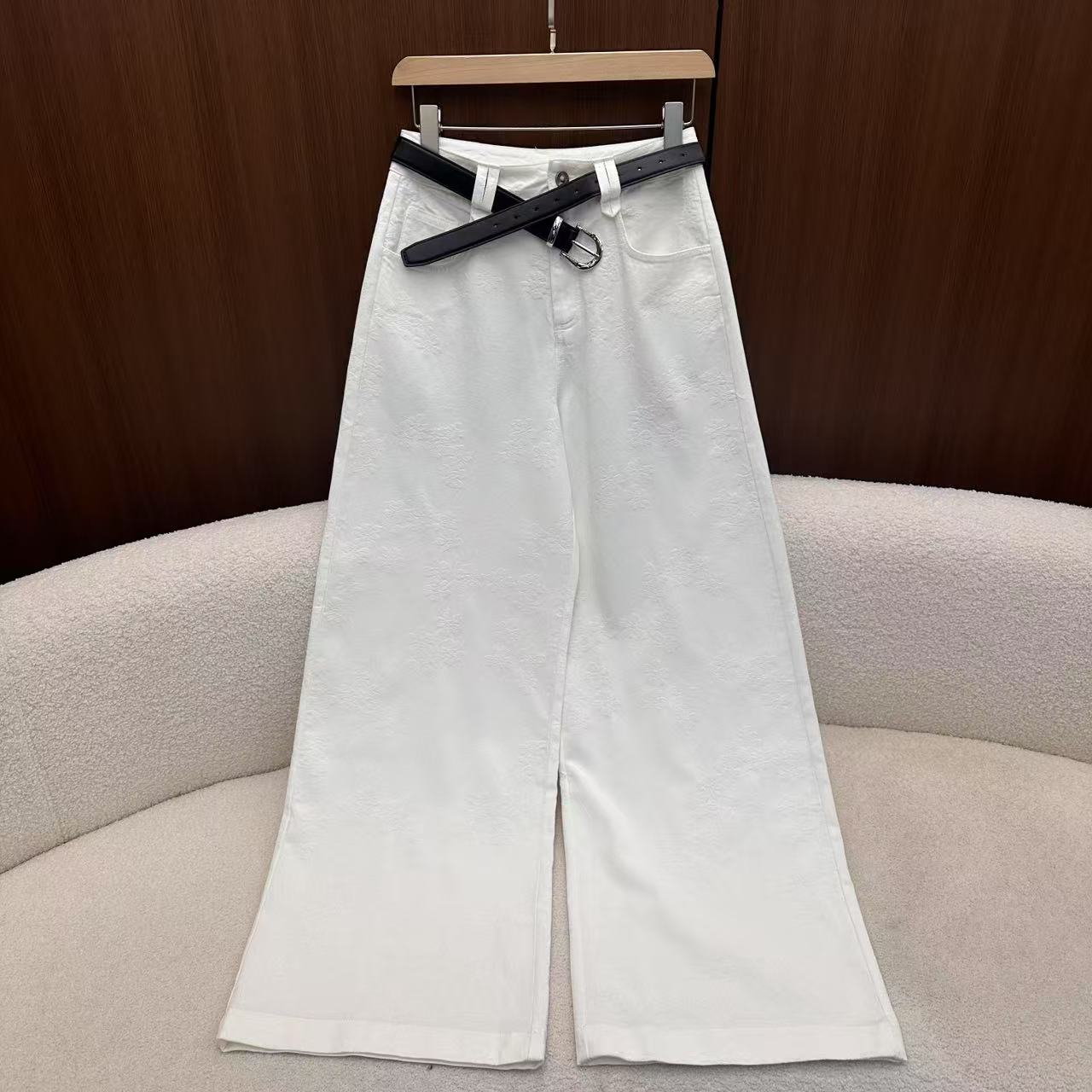 山.尔【婷锦】带腰带极简百搭修身提花纯色牛仔裤