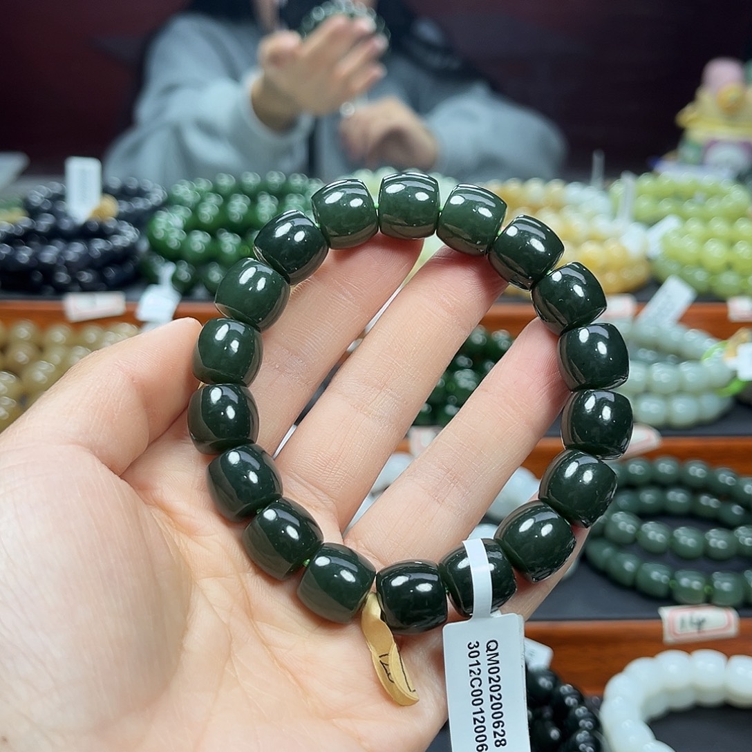 和田玉未镶嵌手链