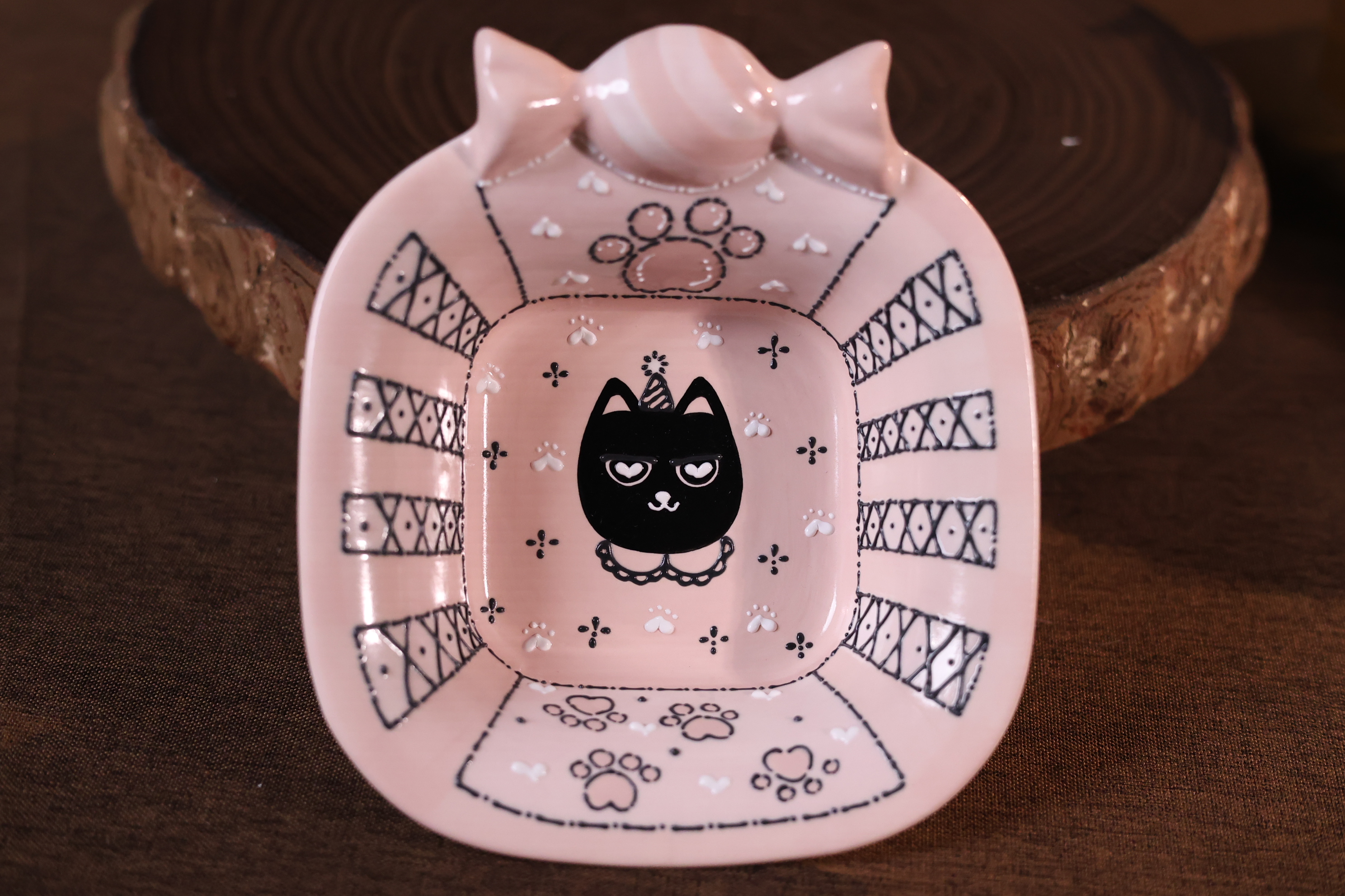 釉下彩耐热蝴蝶结猫咪糖果猫咪蘸料 0284