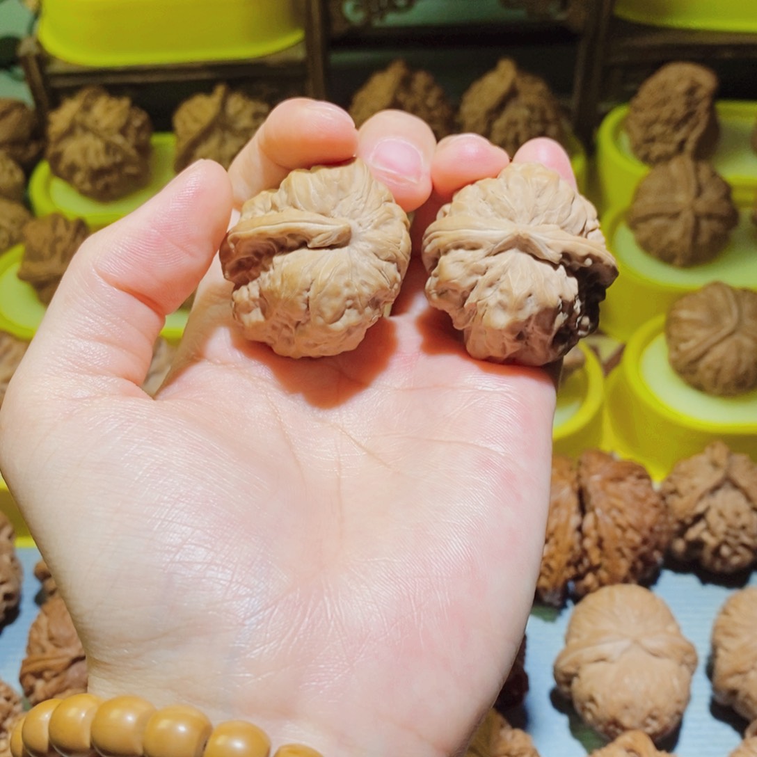 【闪购商品】文玩核桃吊坠一帆风顺