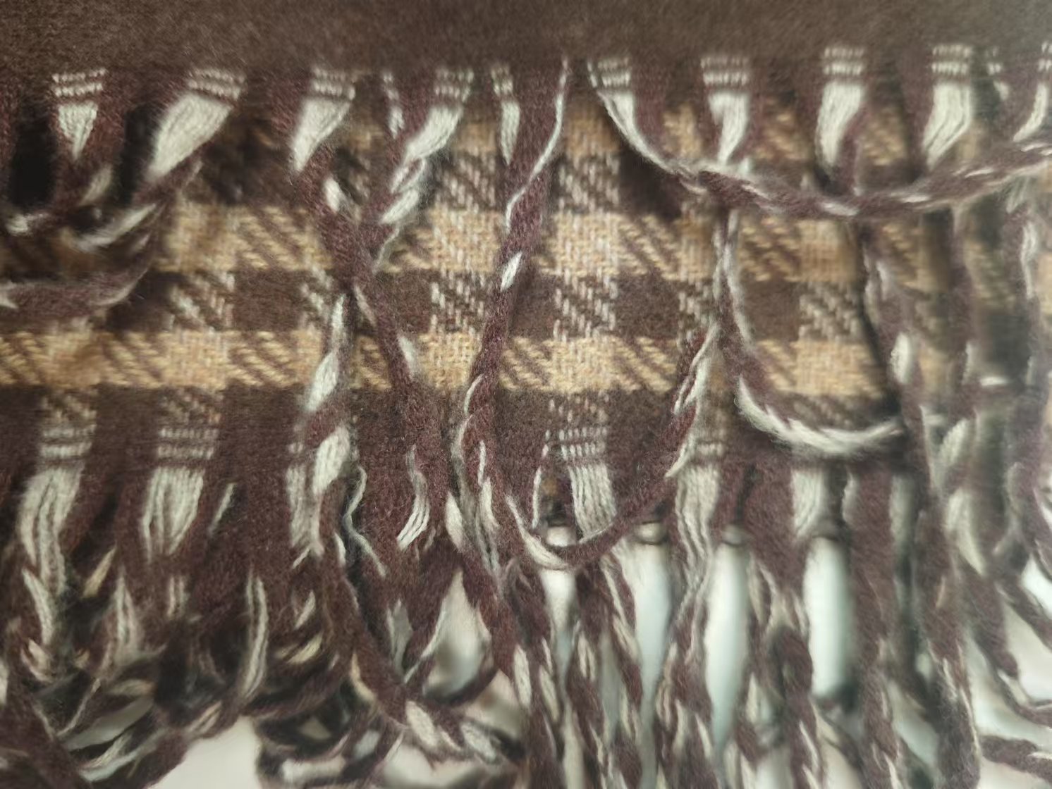 时尚轻奢休闲复古百搭女士披肩围巾围脖棕色格子