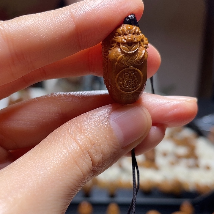 橄榄核吊坠橄榄 金蟾