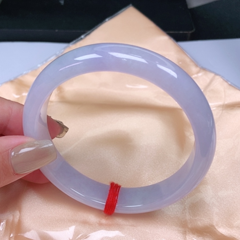 【闪购商品】翡翠手镯未镶嵌微*✨62，