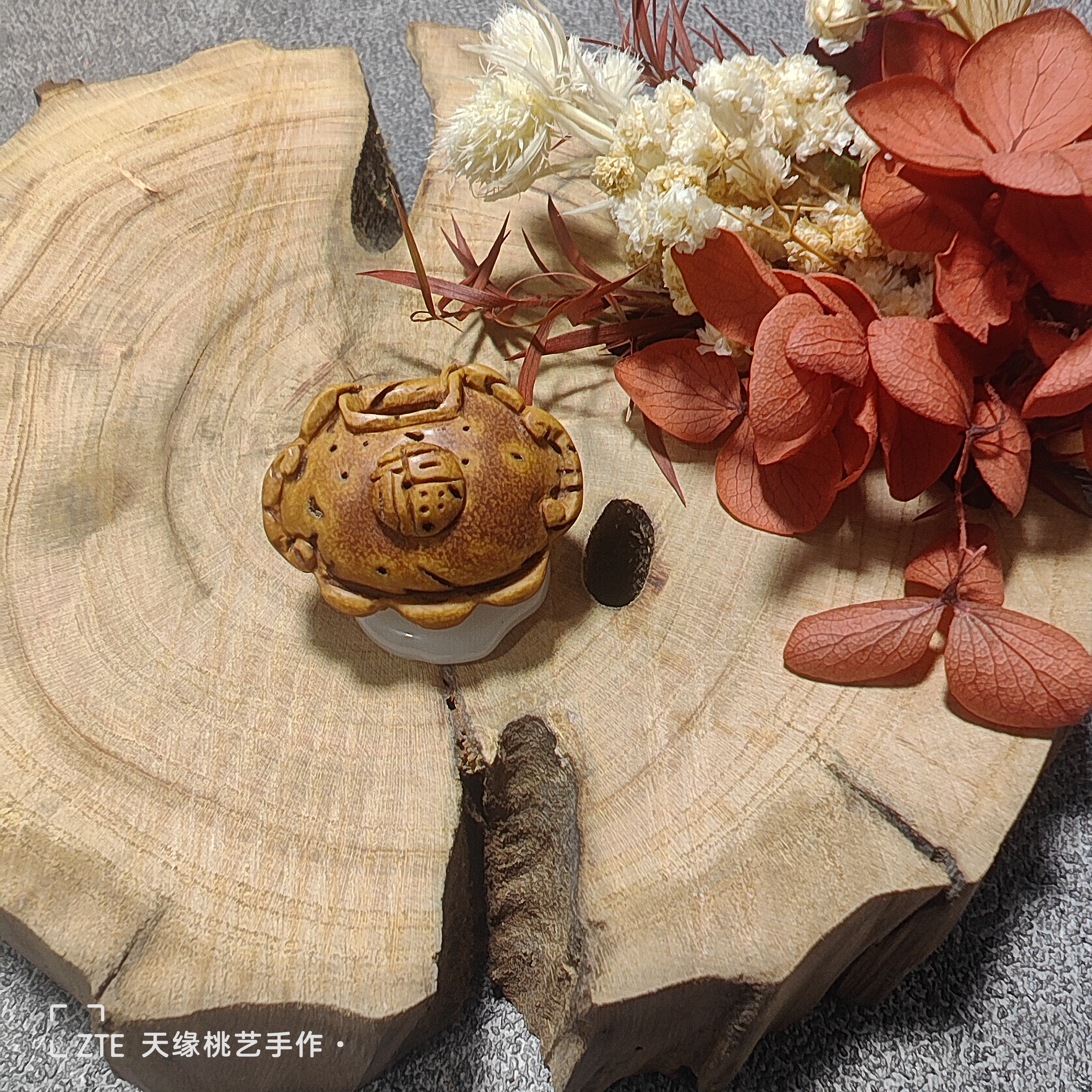（毛桃核雕刻）手工雕刻桃核福锁长命锁饰品配饰吊坠