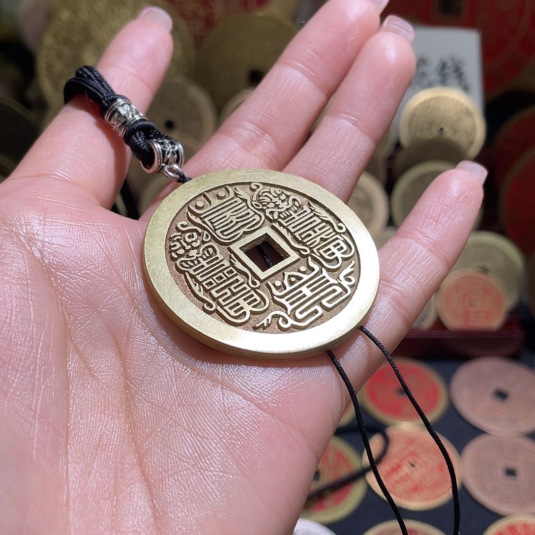 铜铜现代仿制工艺品花钱