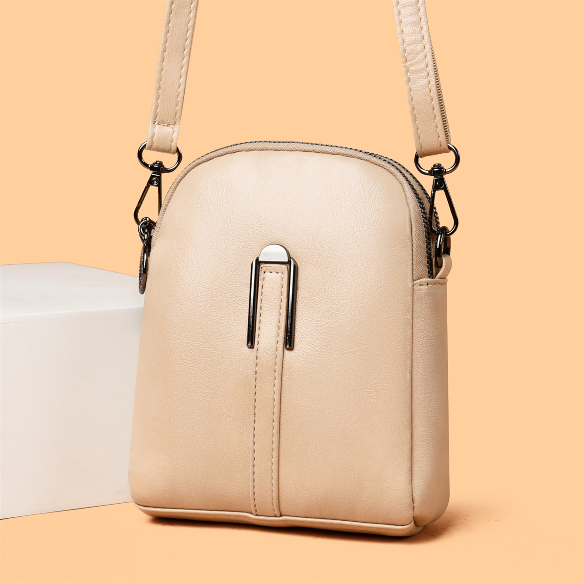 【长15高19厚6cm】迷你式斜挎包休闲包手机包女士肩包