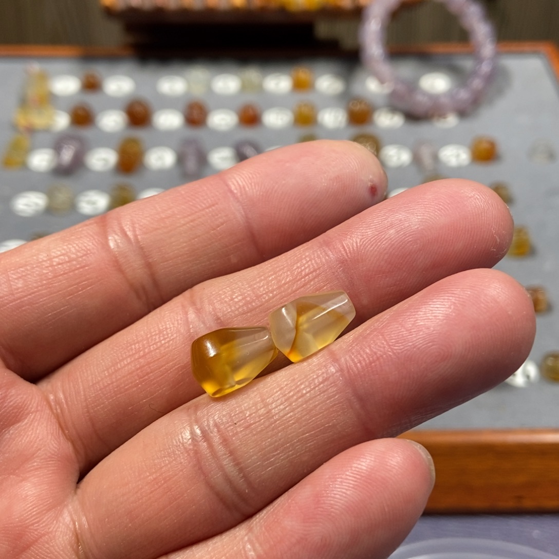 大***哥玛瑙/玉髓合金颈饰三通