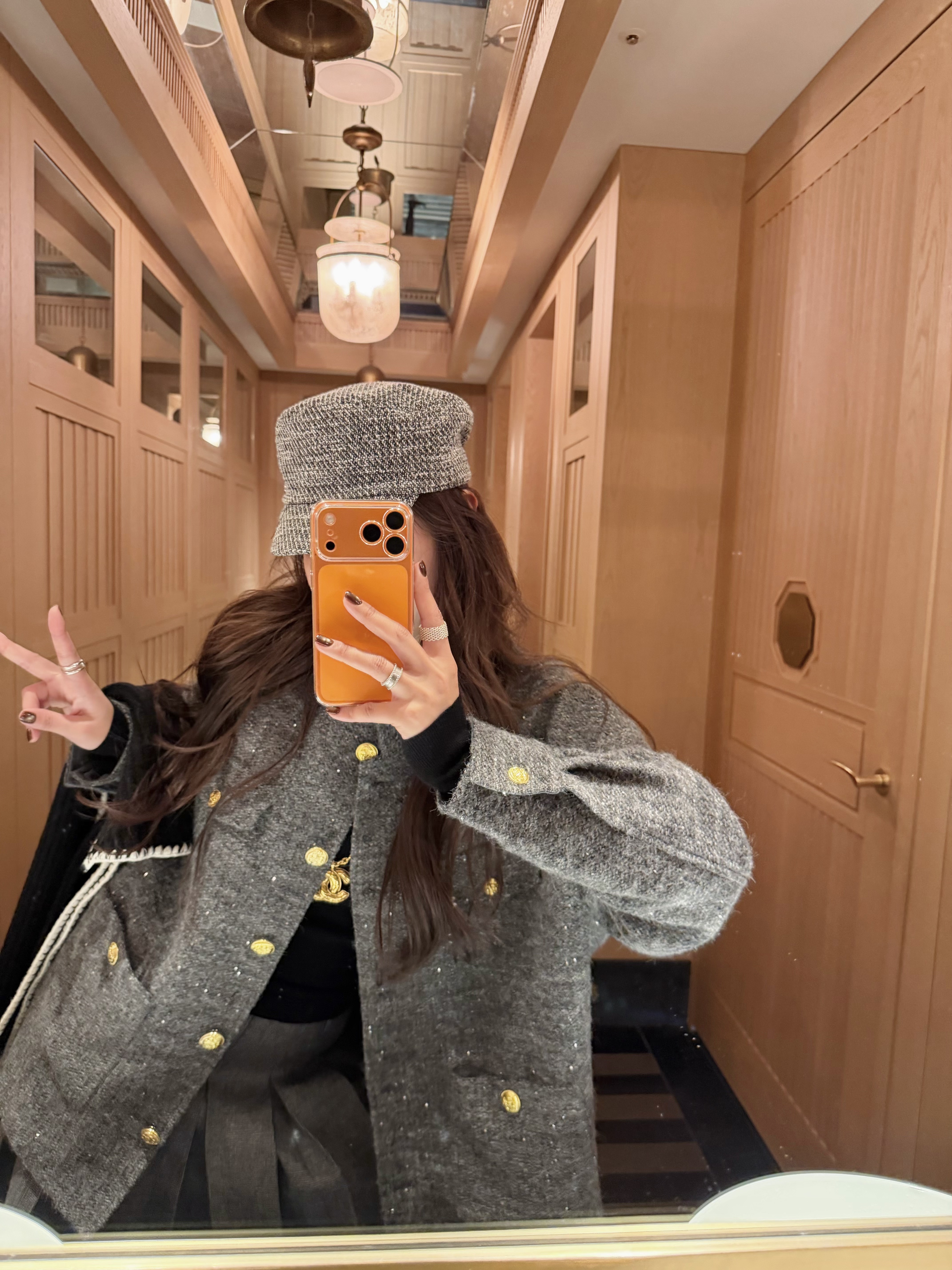 TTS【贵气千金】重工含羊毛微闪亮片高级灰香风外套