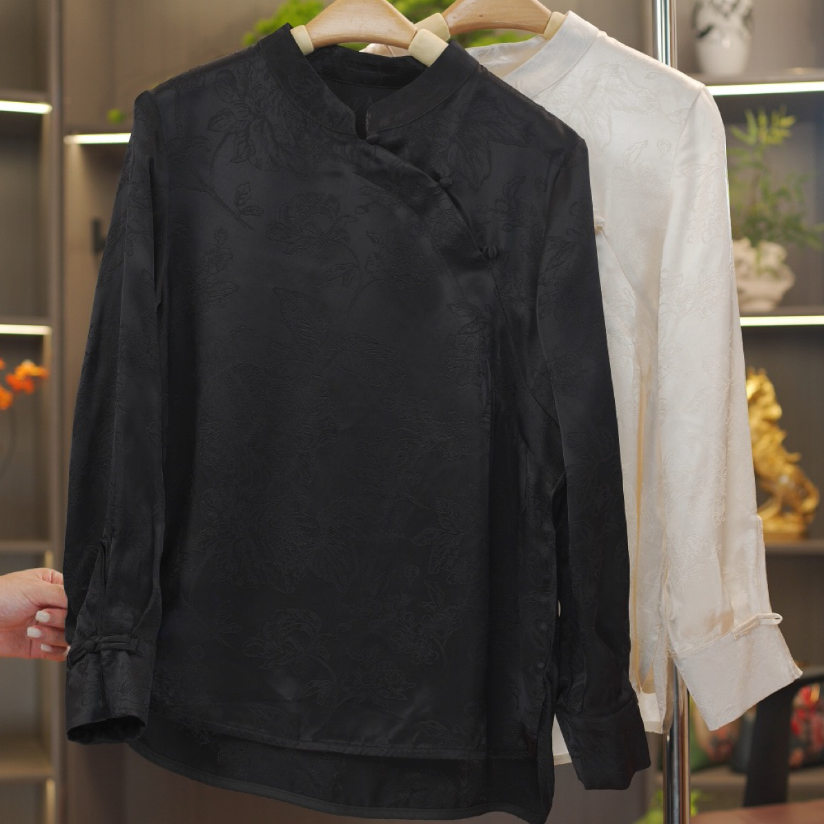 {苏杭芊雪}新中式斜襟刻丝提花早秋长袖打底上衣百搭原创衬衣