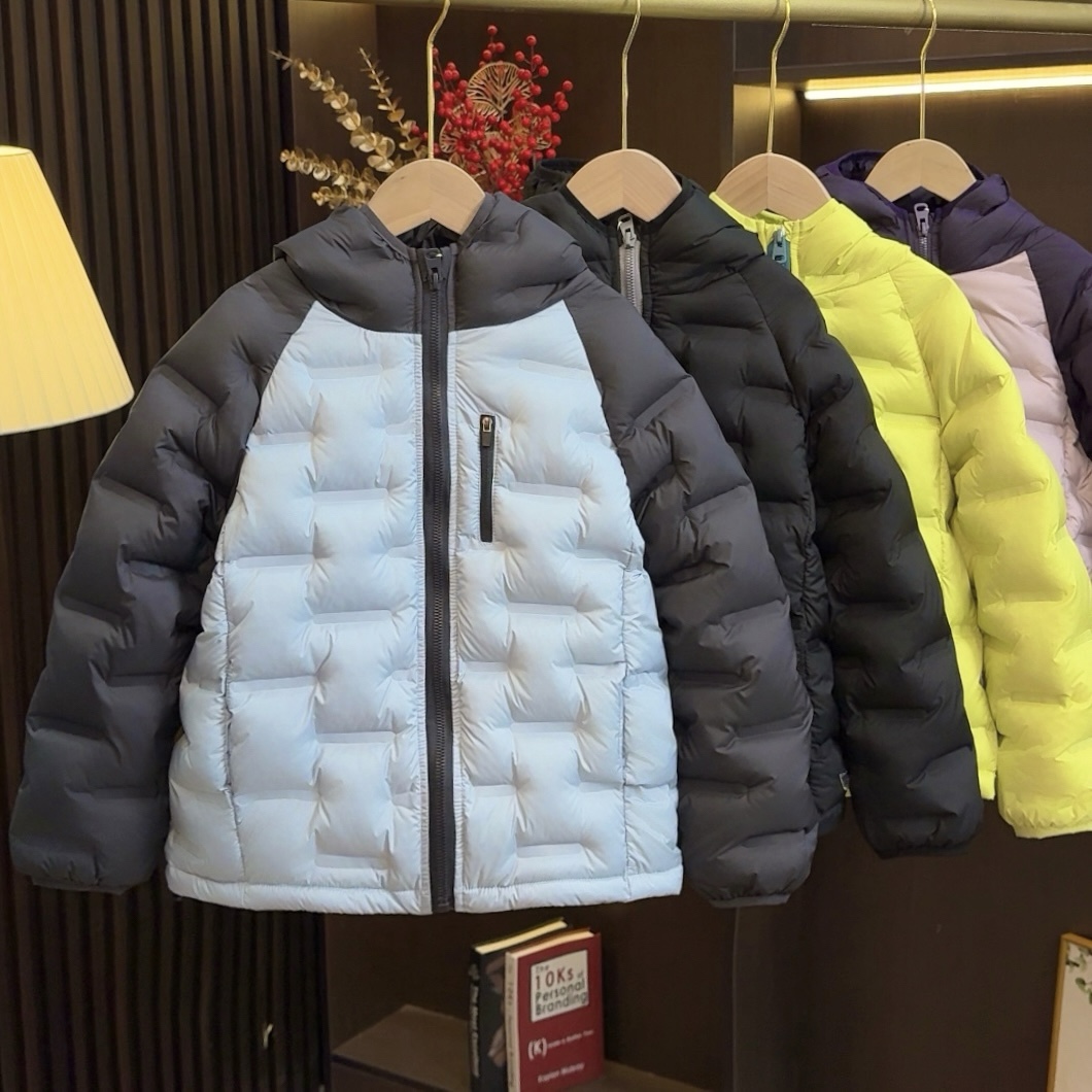 儿童夹棉云朵泡芙保暖连帽外套冬季新款中大童撞色棉服25136