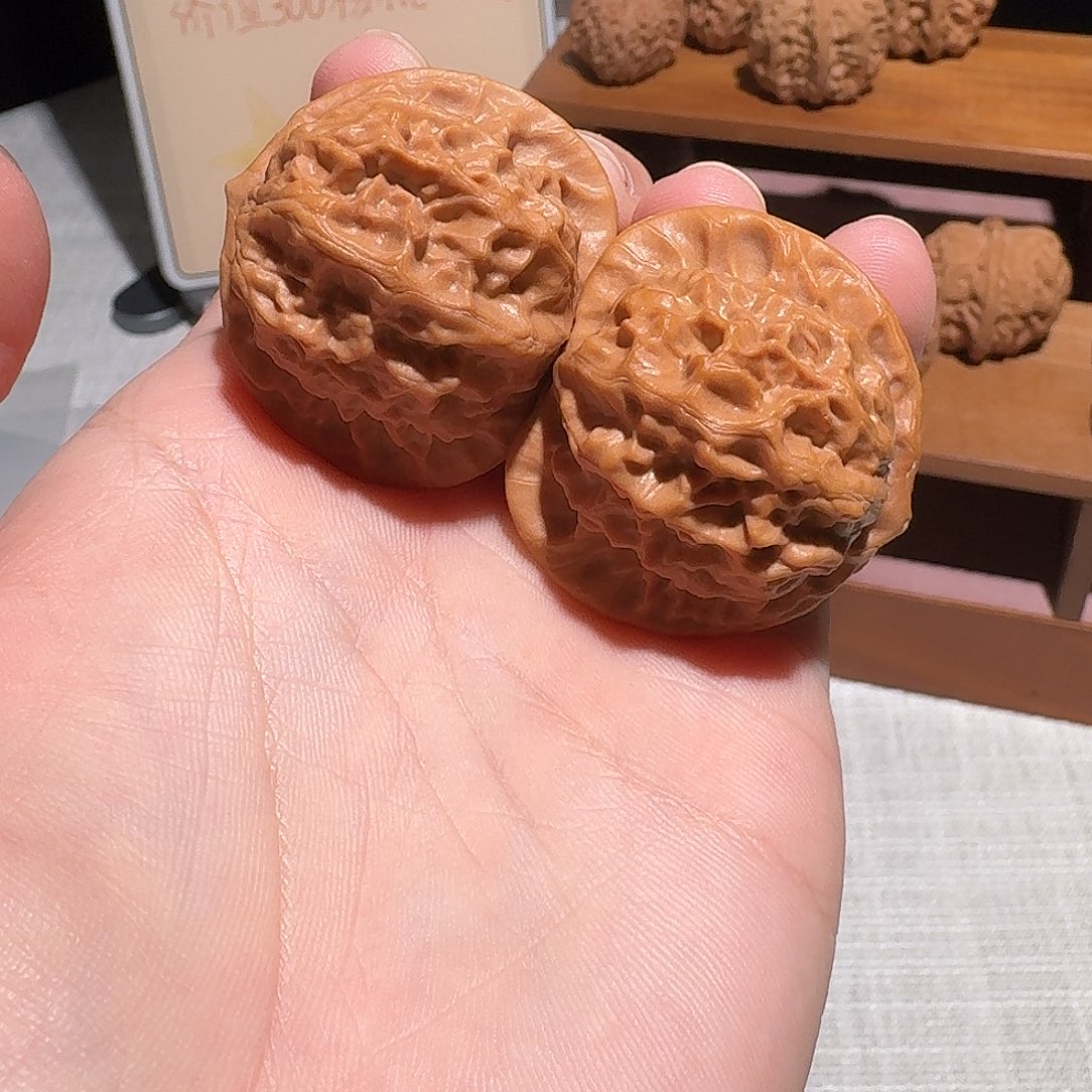 吊坠文玩核桃瓷娃娃