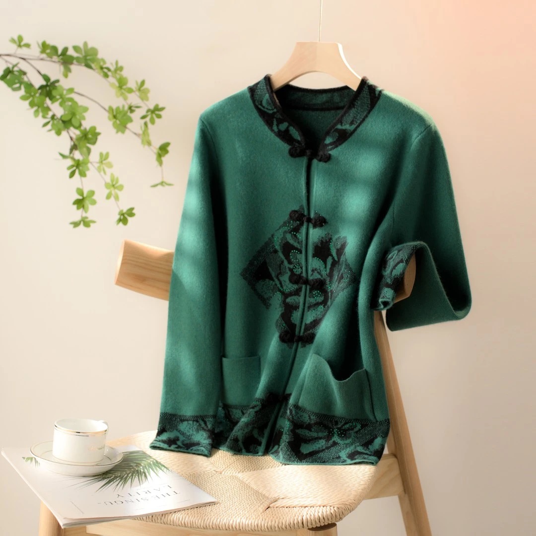 中老年盘扣秋冬立领针织开衫B-1734