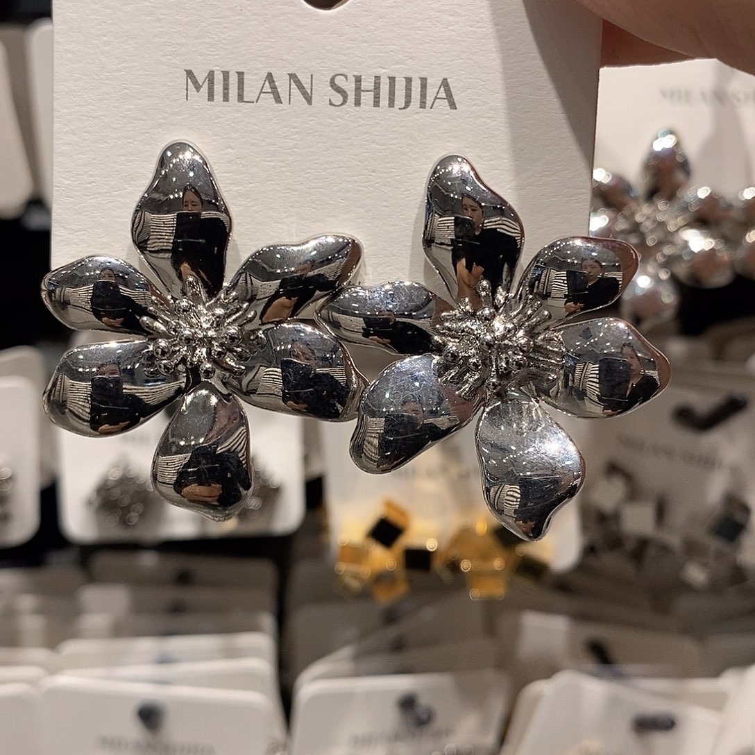 铜合金925银银色六瓣花