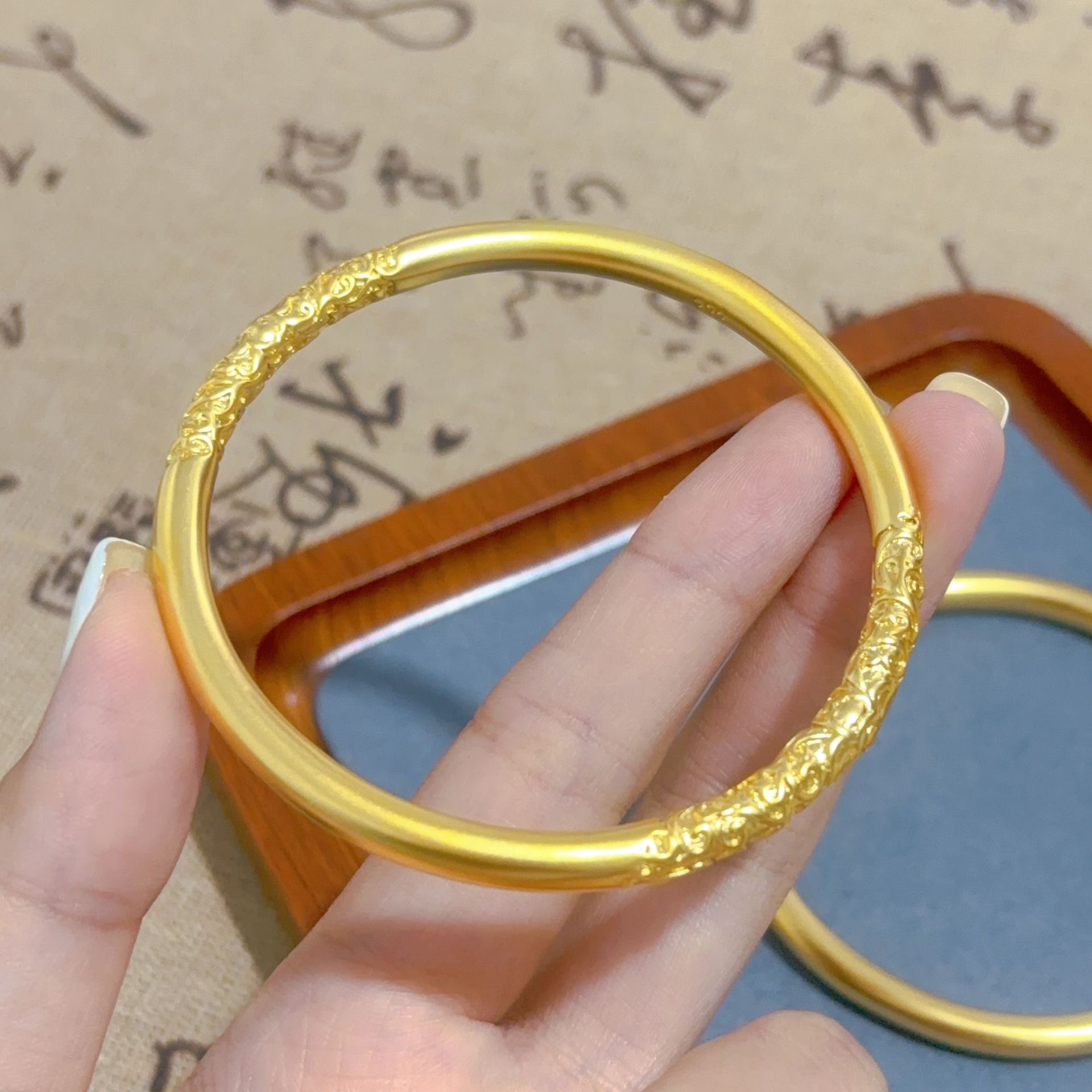 铜合金手镯 铜合金卷草纹手镯古法传承精工实心素圈手环不褪色