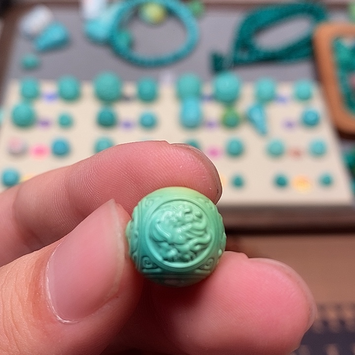 原生态湖北矿散珠配饰，尺寸13.6