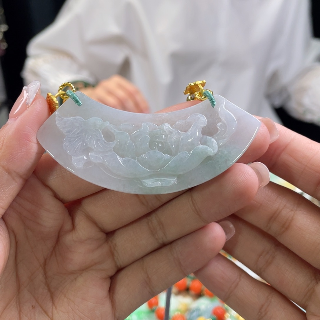 翡翠颈饰未镶嵌代编织