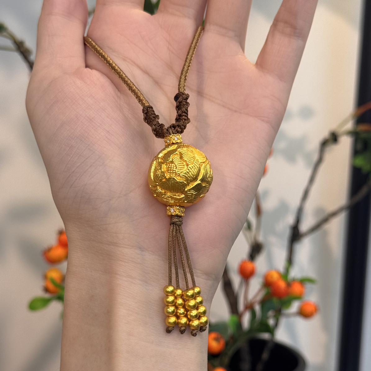 铜合金棉绳项链 「牡丹珠」镀k金錾刻牡丹手工编绳项链（42克左右）