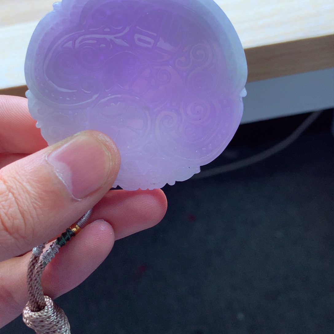 翡翠颈饰未镶嵌吊坠