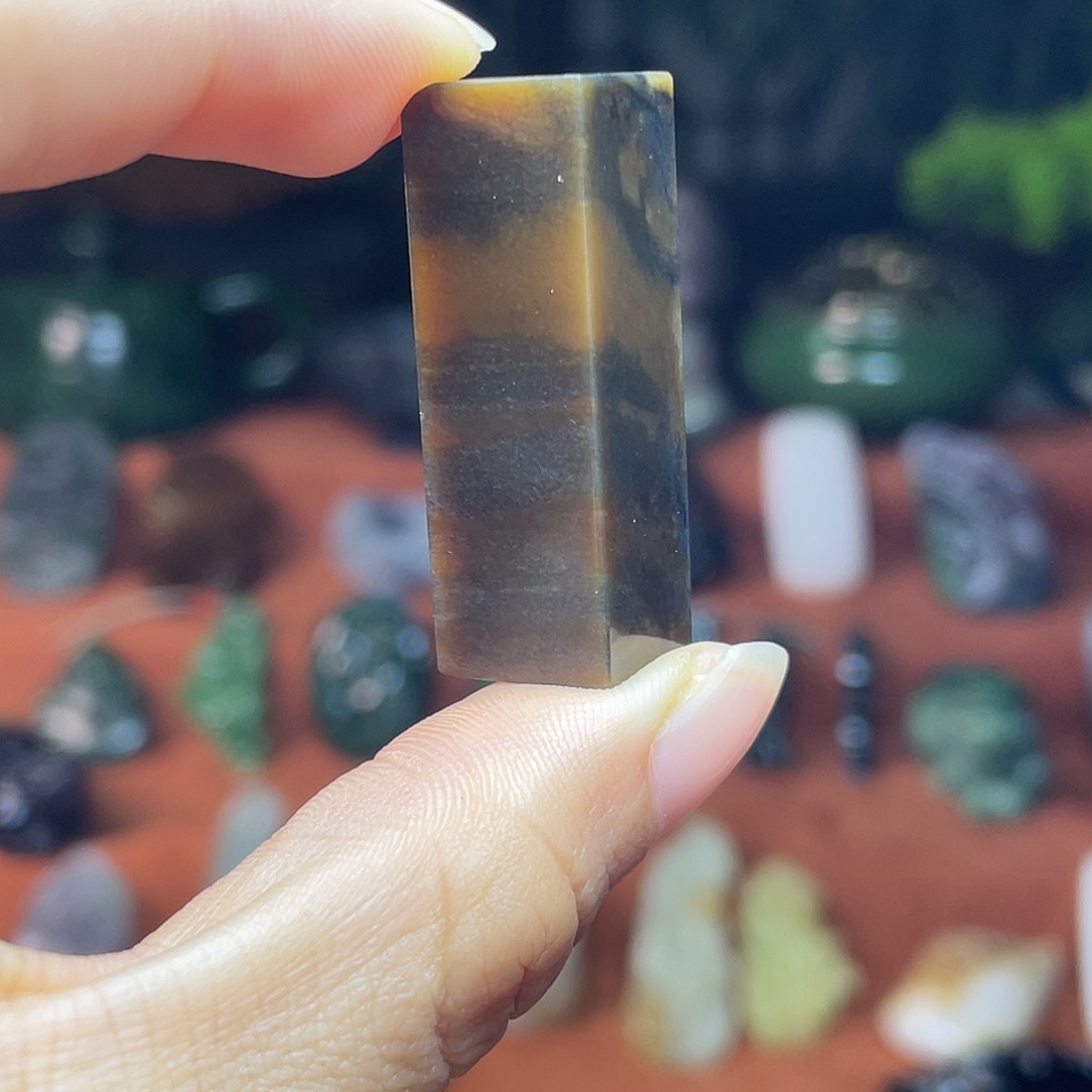 和田玉未镶嵌颈饰切莫红油糖意境青花印章