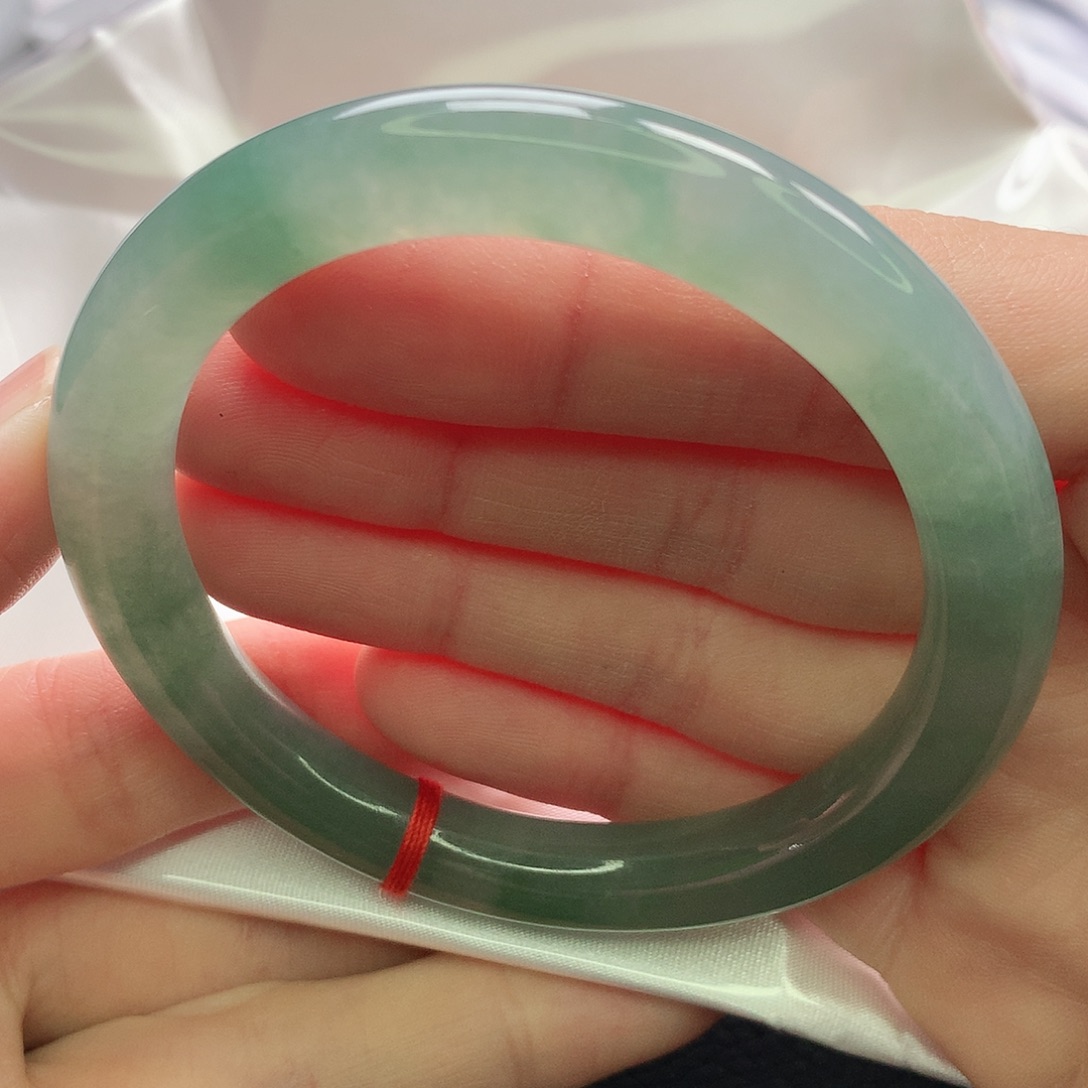 翡翠未镶嵌手镯缅甸5556