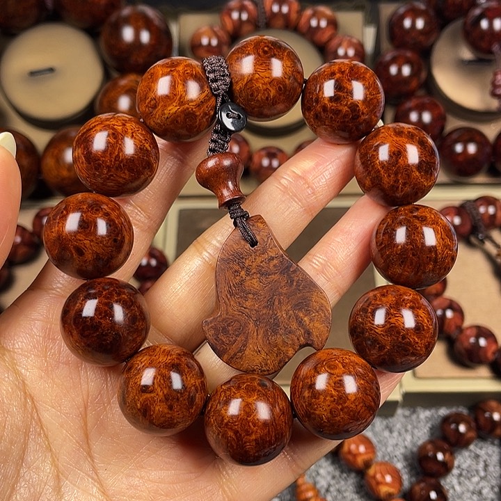 花梨木类向*2.0尺寸花梨手串