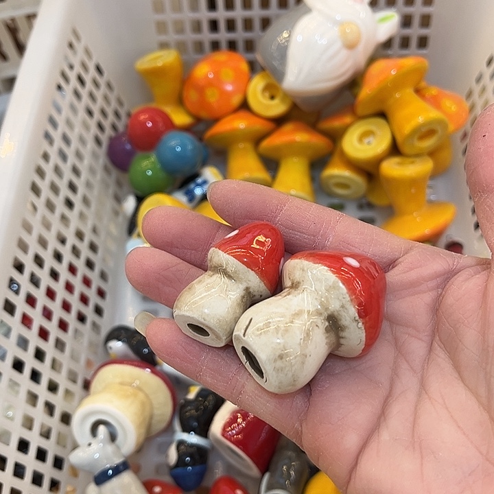 陶瓷微瑕摆件介意慎拍