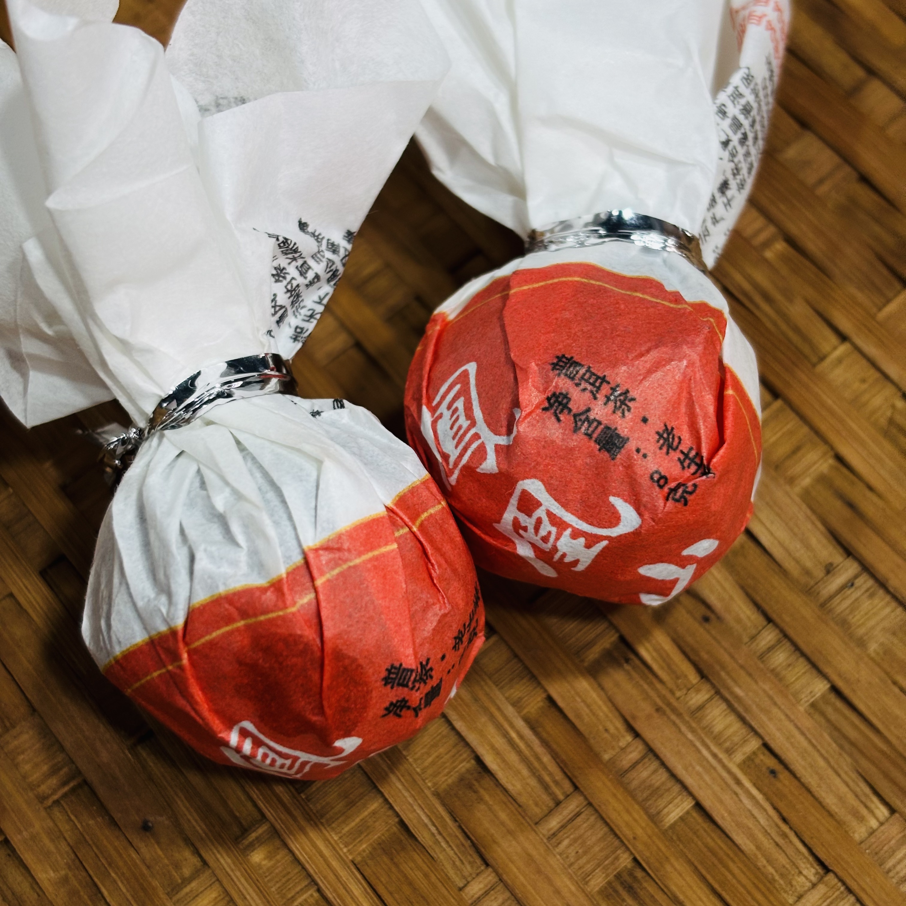 791号2016年凤凰山春茶大树老树混采生茶龙珠8克*20颗11-20