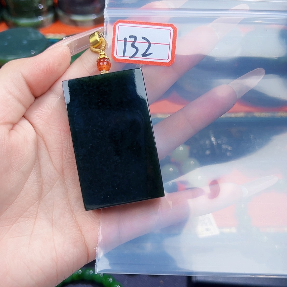 和田玉未镶嵌珠宝半成品