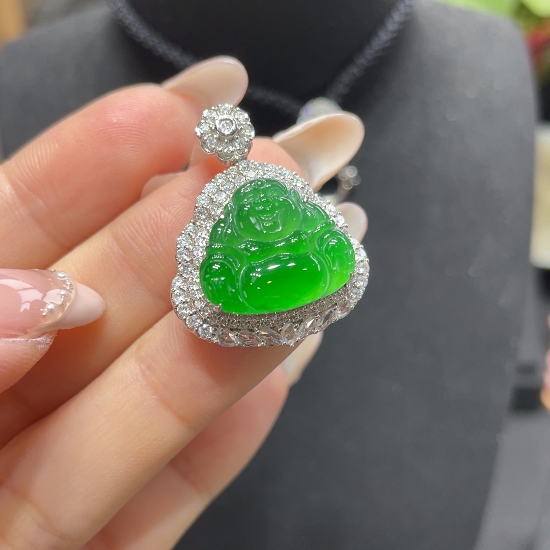 翡翠颈饰18K金镶嵌天然缅甸翡翠a货