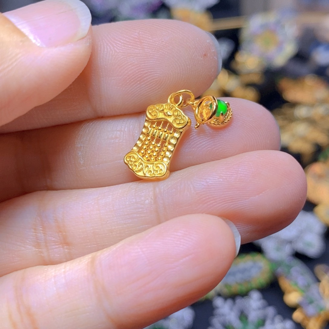 翡翠耳钉银S925镶嵌天然的