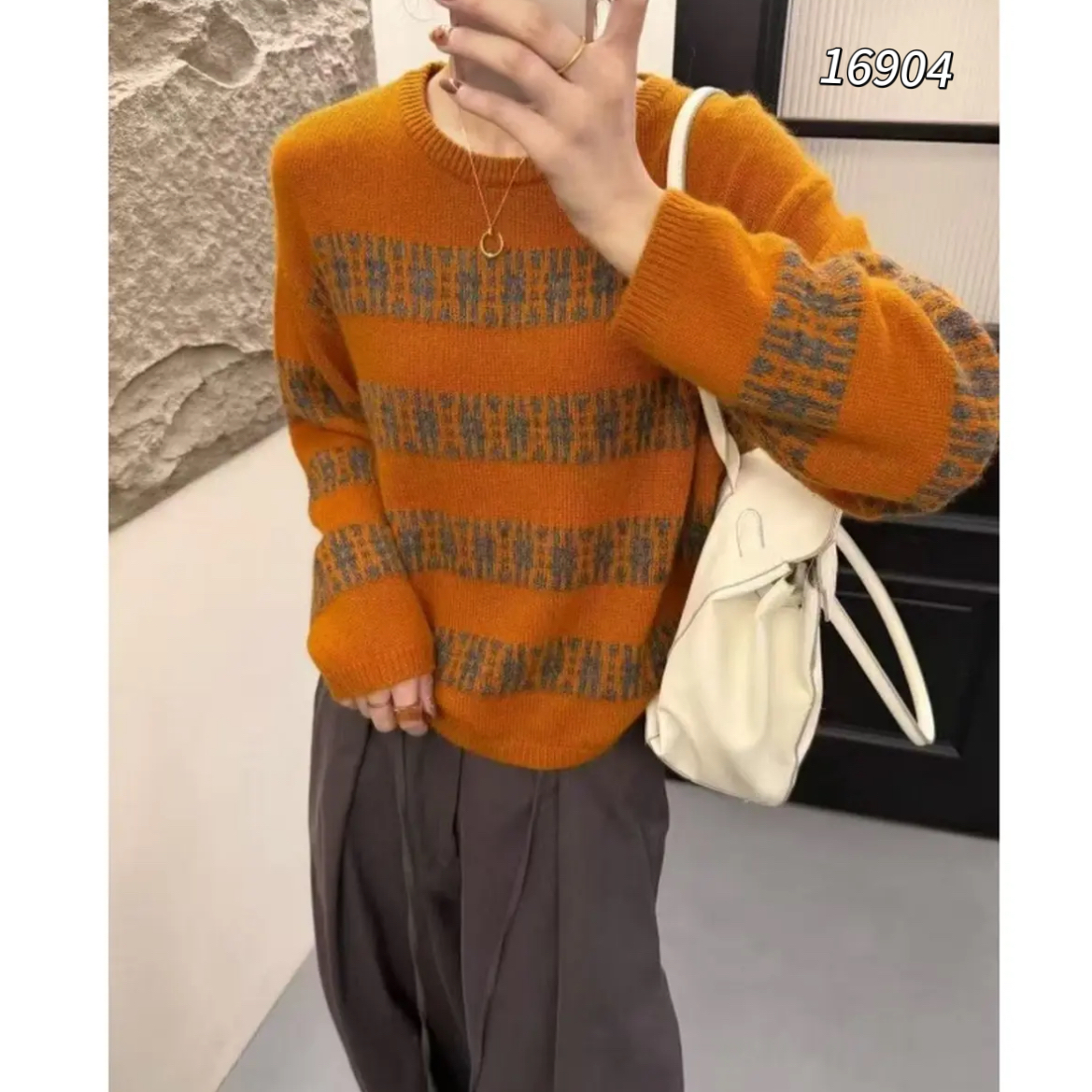 16904（部分无水洗唛，介意慎拍）WANGDAN新款圆领复古条纹针织衫