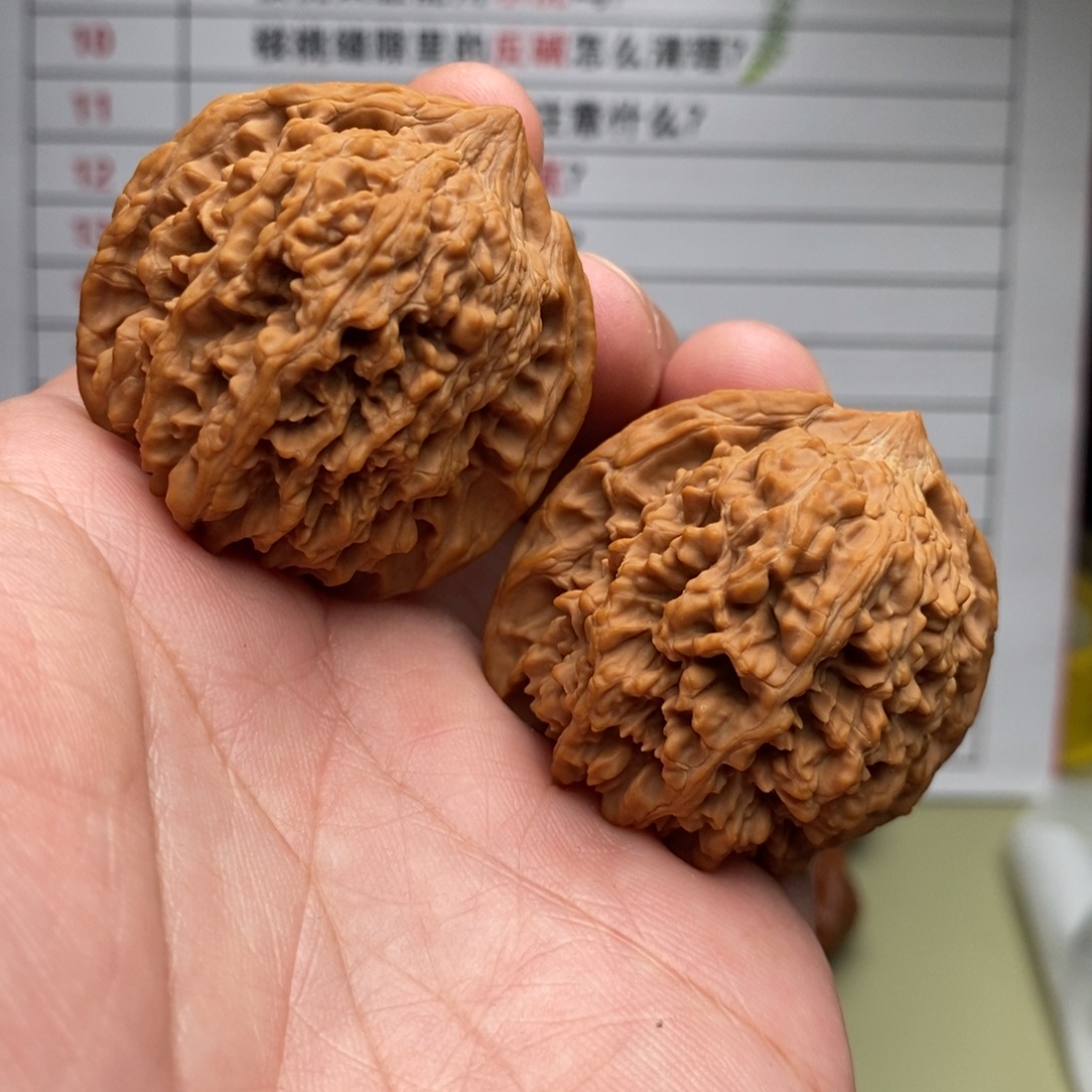 桃核吊坠42全品满天星