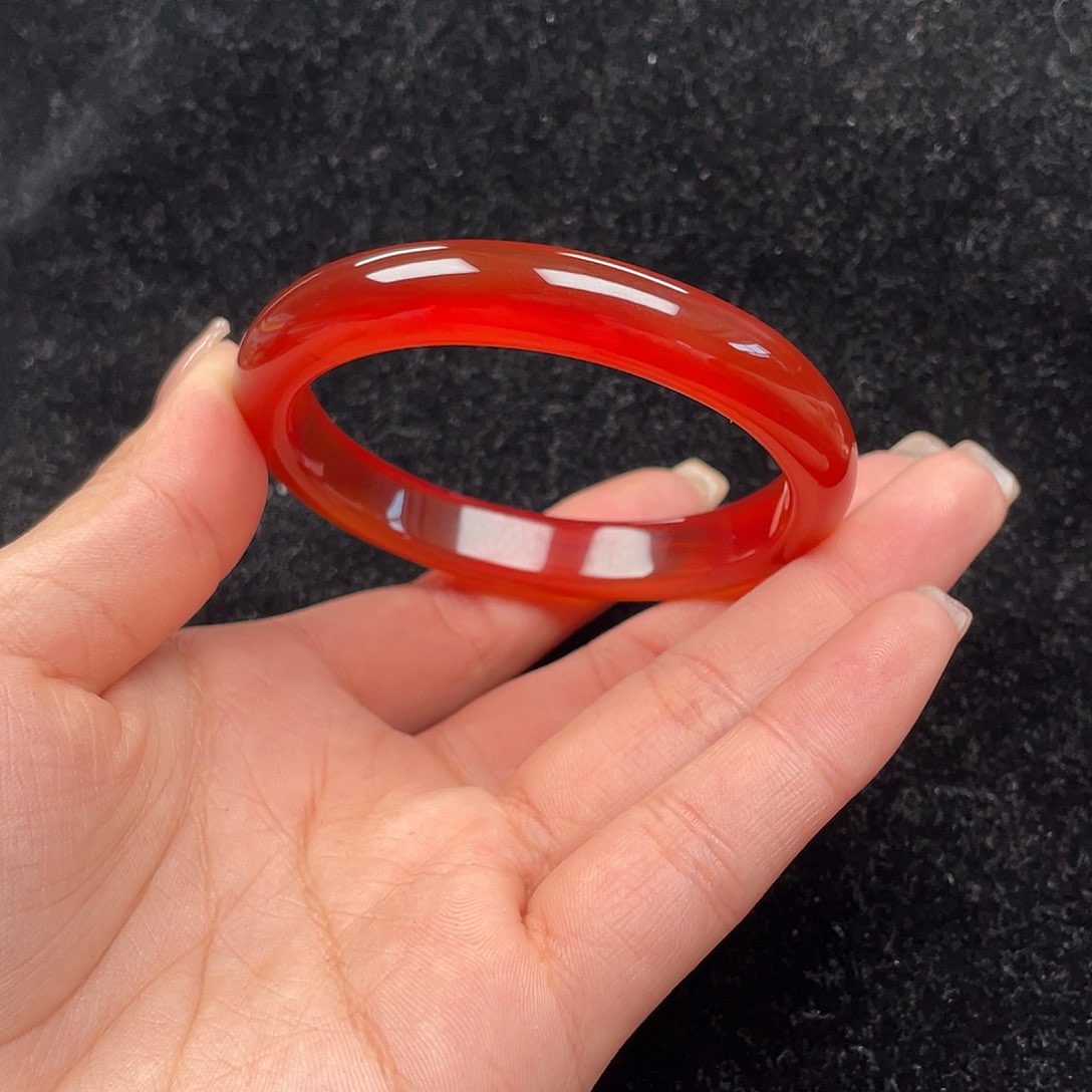 玛瑙/玉髓手镯未镶嵌小*酥