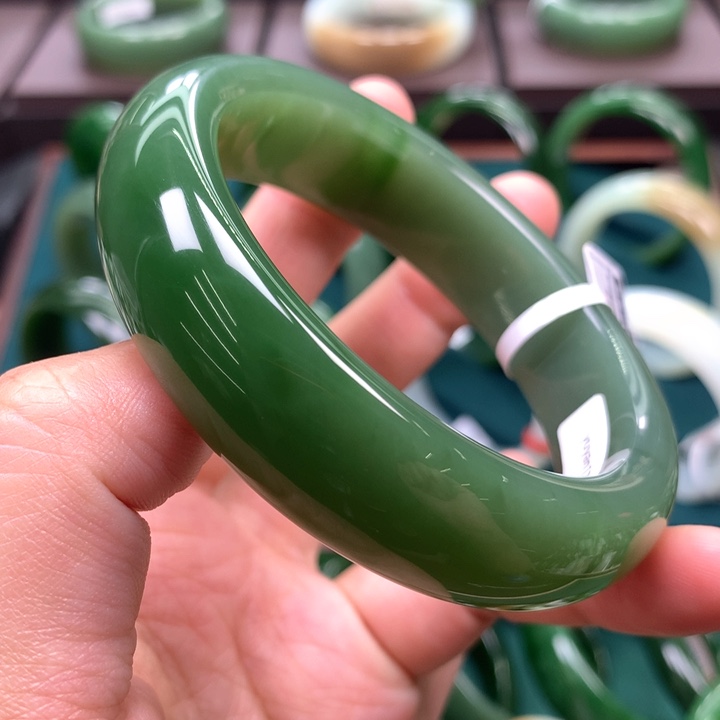 未镶嵌手镯和田玉（碧玉）5859