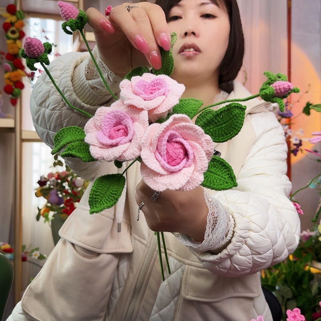 手工钩织设计花束