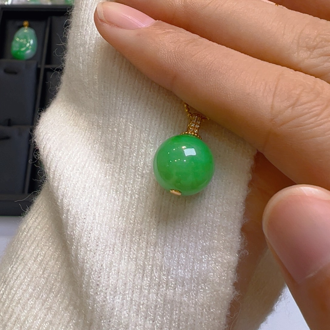 翡翠18K金镶嵌吊坠(不含链)