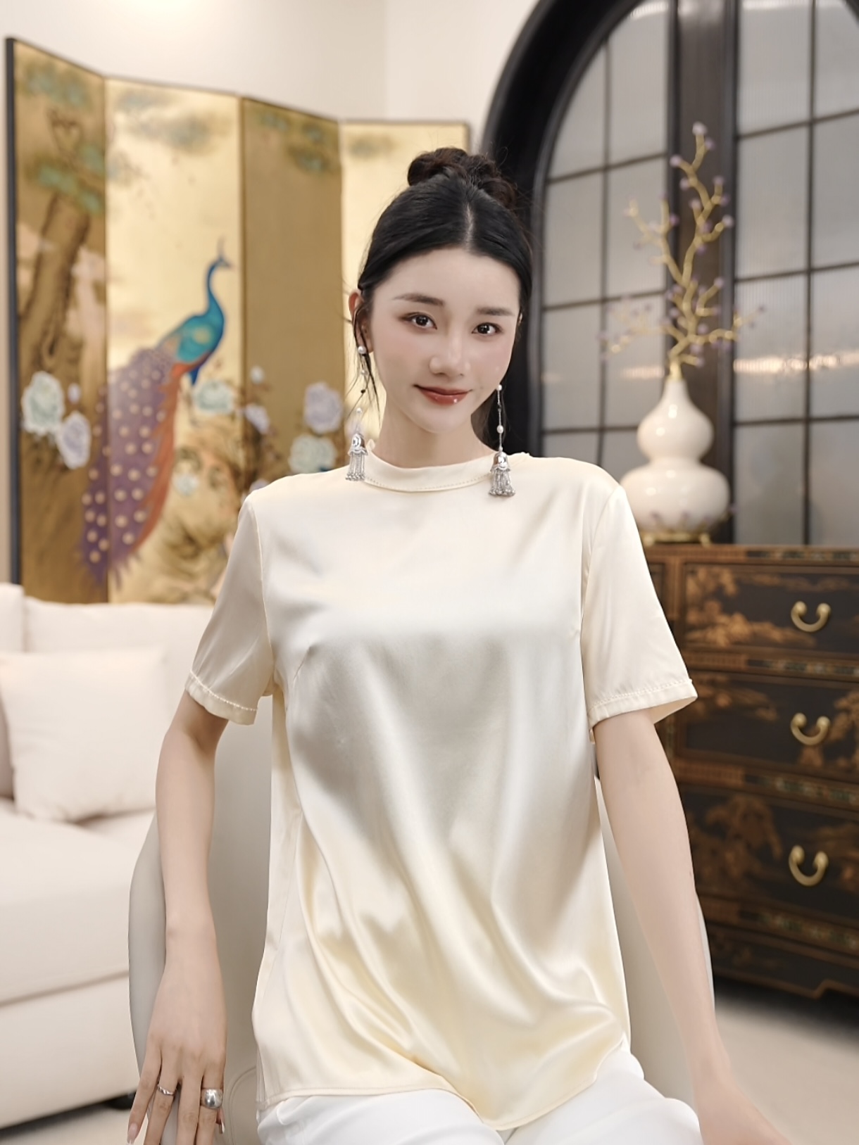 Betty Bairn【添春色】高定系列桑蚕丝上衣25B-BW9938