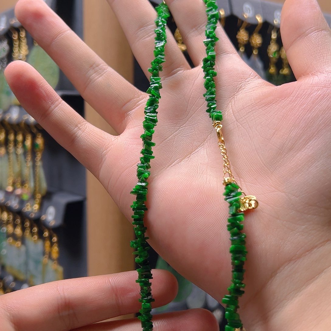 未镶嵌翡翠耳饰翡翠