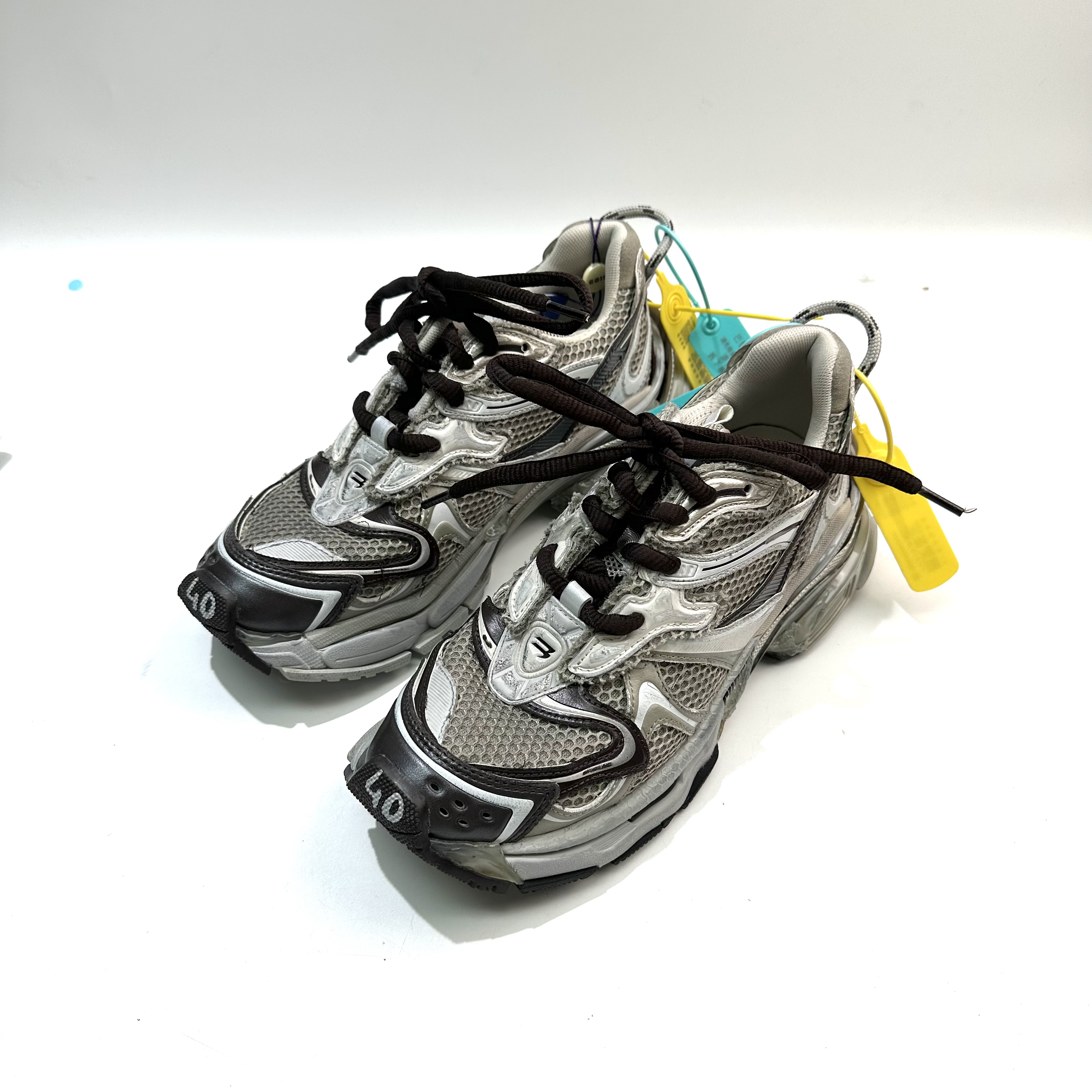 99新 Balenciaga/巴黎世家 40码 新款runner 老爹鞋bl0569