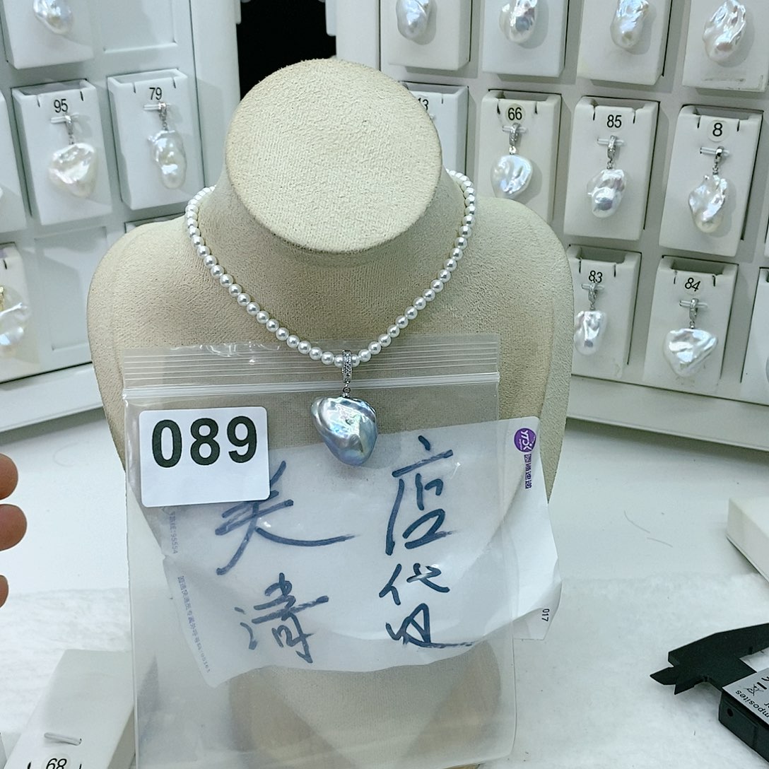 淡水珍珠颈饰合金