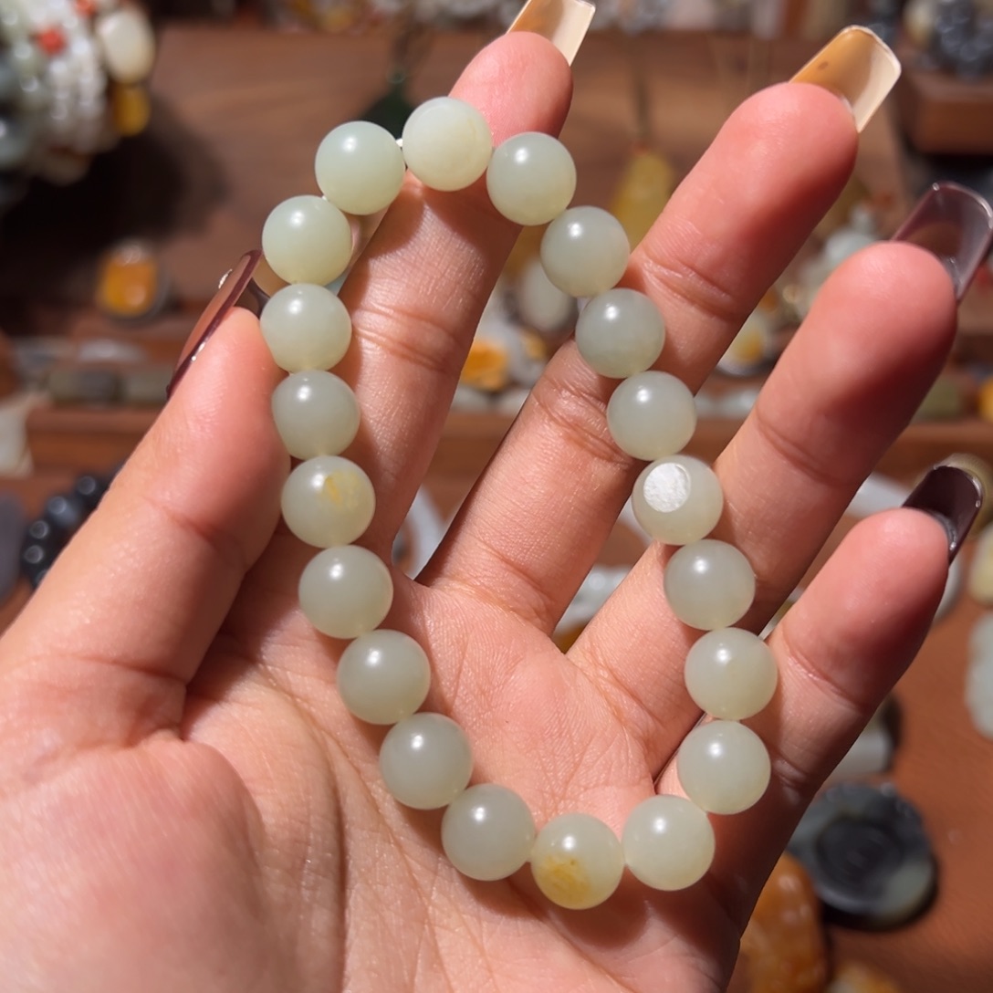 *****和田玉未镶嵌颈饰